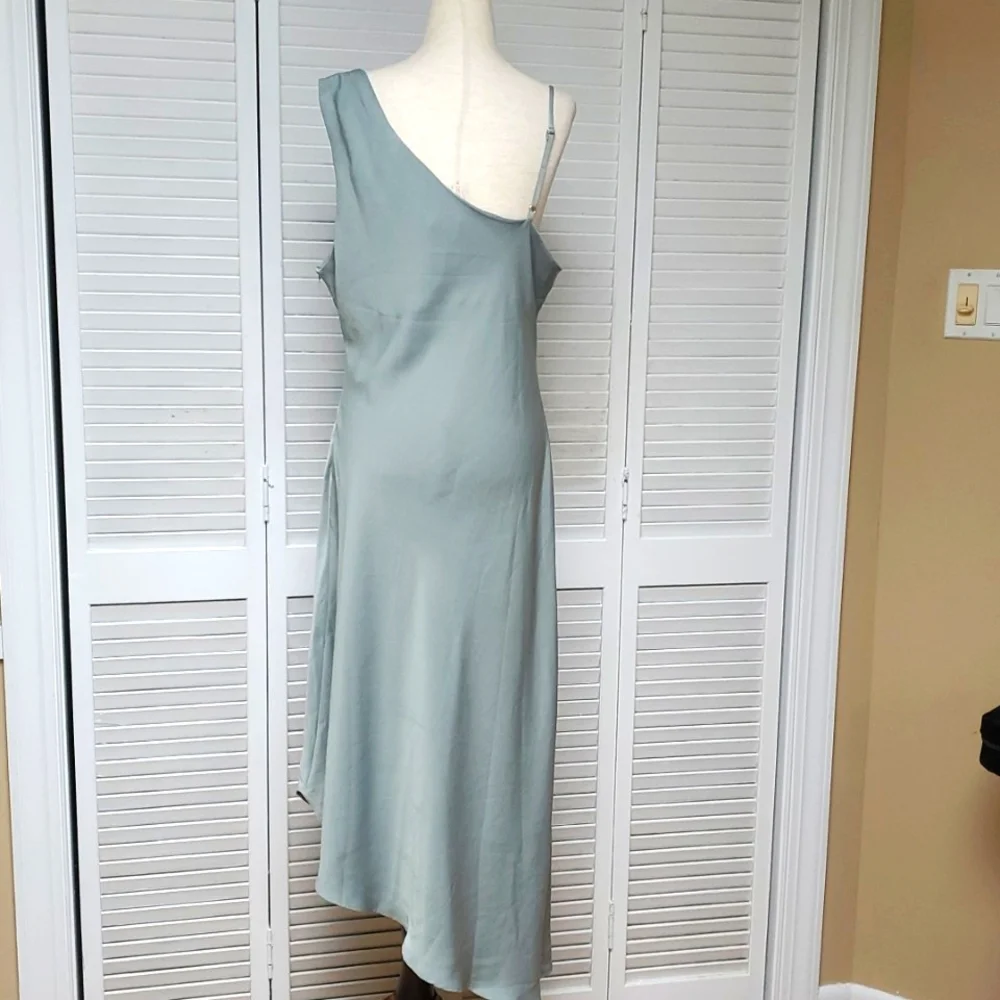 Lulus Instant Impression One-Shoulder Dress in Sage Green Size XL. - Picture 4 of 8
